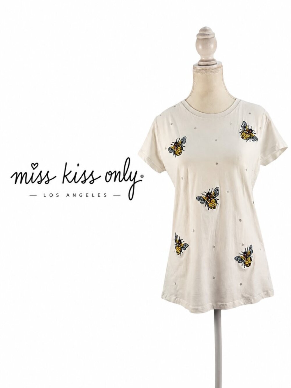 MISS KISS ONLY White Bee Embellished Graphic Tee ~ Large